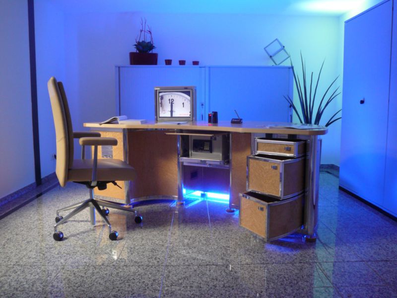 Bildergalerie - Schreibtisch